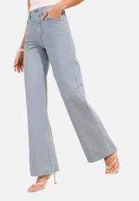Non sélectionné, mid blue stripe