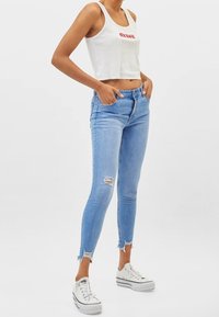 Bershka Vaqueros pitillo - blue denim