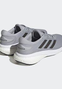 adidas Performance SUPERNOVA 2.0 - Zapatillas running asfalto - halo silver core black crystal white