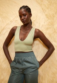 BDG Urban Outfitters JOSIE  - Top - light green