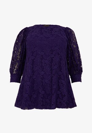 Paarse kanten blouse met driekwart pofmouwen, bloemmotief, ronde halslijn en een uitlopende zoom, met een doorschijnende textuur.