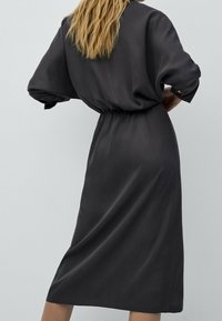 Massimo Dutti Vapaa-ajan mekko - dark grey