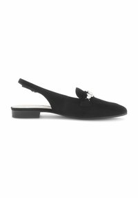 Zapato slingback de ante negro con un tacón bajo, punta afilada y un detalle de lazo decorativo en la parte superior, con una superficie lisa.
