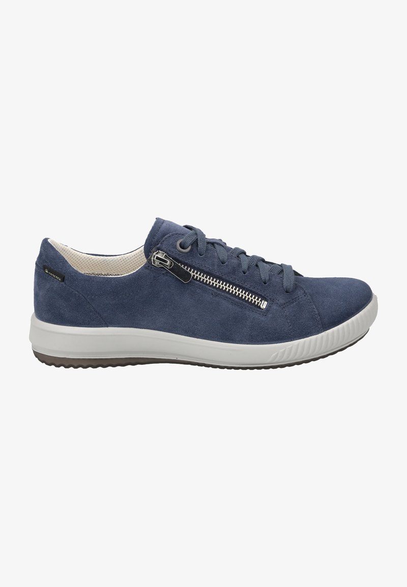 Blaue Wildledersneaker mit einer weißen Gummisohle, ausgestattet mit grauen Schnürsenkeln und einem silbernen Reißverschlussdetail an der Seite für einen einfachen Zugang.