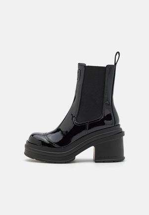 HALF BOOT - Puszābaki ar platformu - black