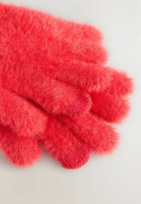 Unausgewählt, red