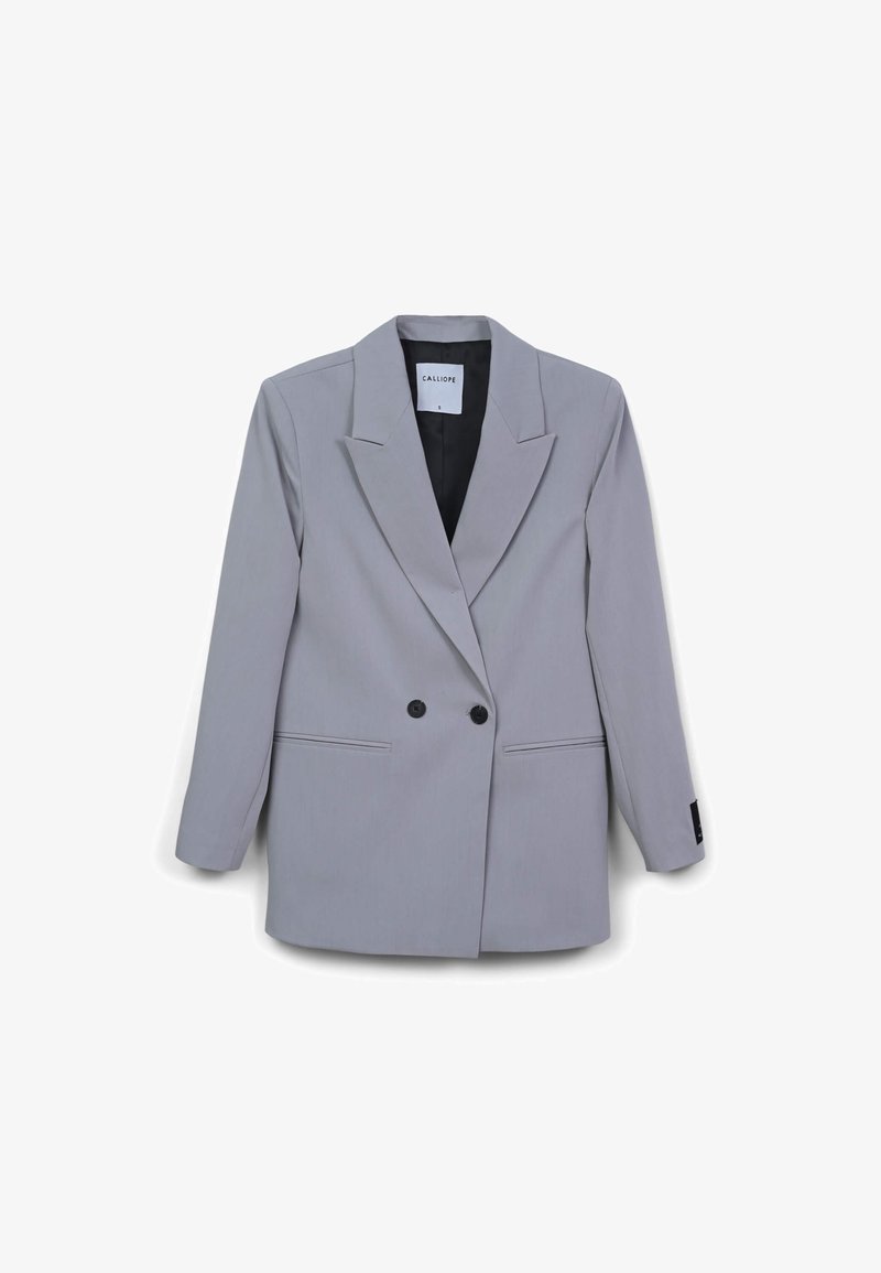 Grau gestreifter Doppelreiher-Blazer aus glattem Stoff, mit Reverskragen, zwei vorderen Taschen und schwarzen Knopfakzenten.