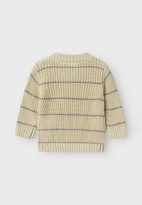 Maglione beige a maglia con colletto e polsini a costine, caratterizzato da strisce orizzontali grigie. Tessuto testurizzato con vestibilità rilassata.