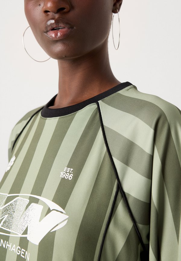 SHINY SPORT DEBBIE DRESS - Jersey dress4