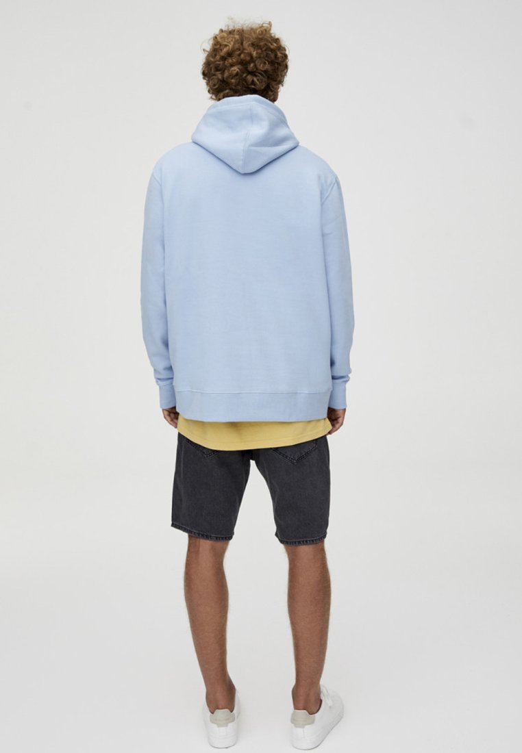 pull and bear light blue hoodie