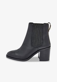 Geselecteerd, black