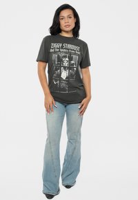 Paradiso Clothing RISE AND FALL - Print T-shirt - charcoal