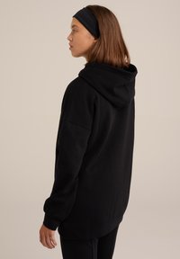 WE Fashion Pulover s kapuco - black