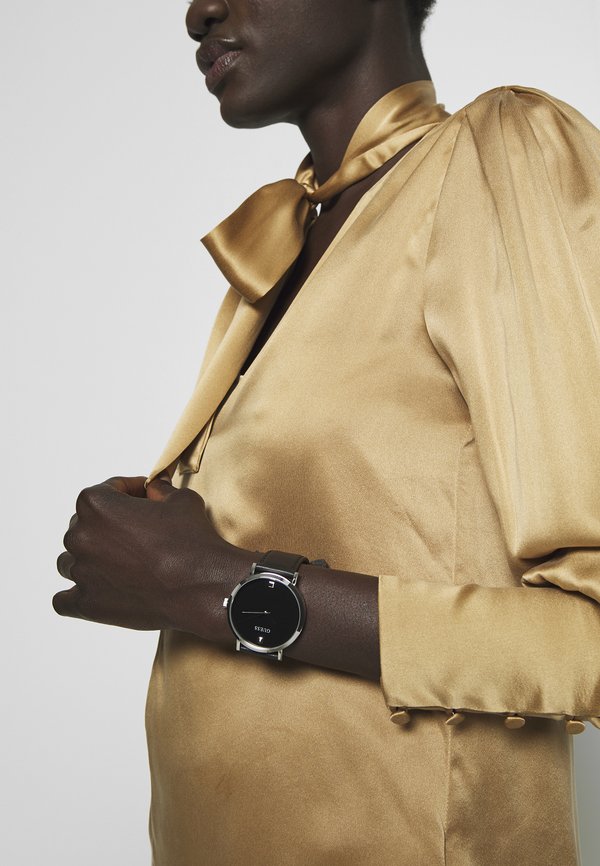 GENUINE DIAMOND - Watch