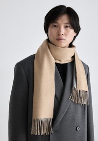 Ei valittu, camel/light grey