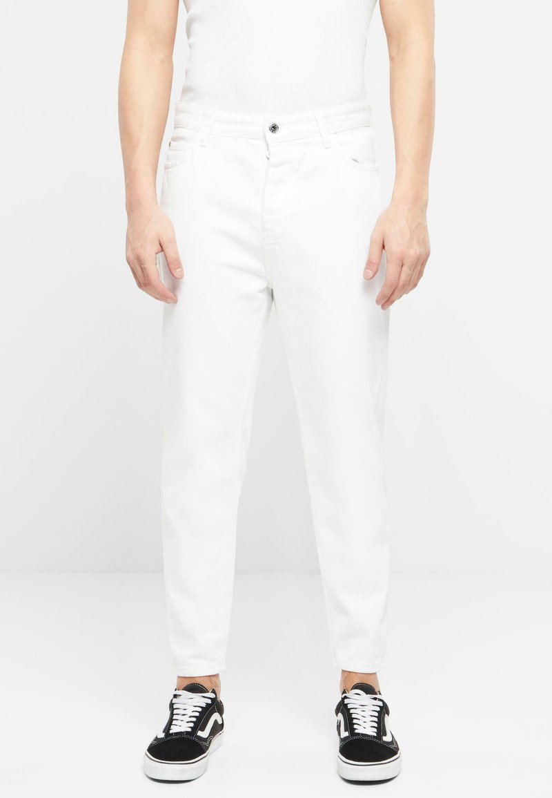 2Y Studios - BOYFRIEND FIT - Jeans Straight Leg - white, Vergrößern