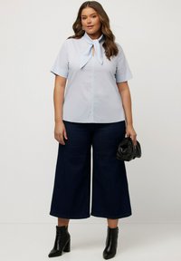 Ulla Popken Bluse - light blue