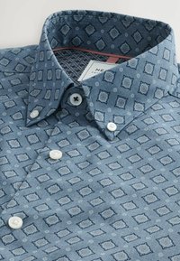 REGULAR FIT - EASY CARE OXFORD  - Srajca - blue tile print