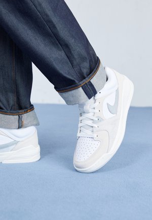 Sneakers laag - white