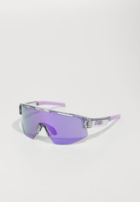 Unselected, crystal black
