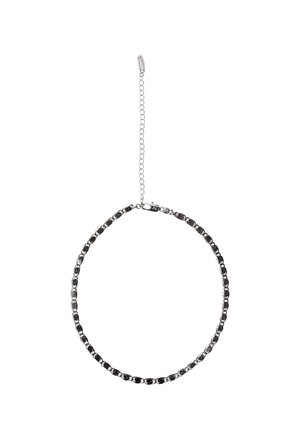 Metalen ketting met een circulair ontwerp met onderling verbonden zwarte en zilveren kettingelementen. Verstelbare ketting voor lengte-aanpassing.