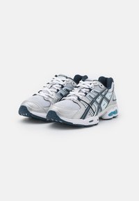 ASICS SportStyle GEL-NIMBUS 9 - Sapatilhas - pure silver/french blue