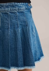 WE Fashion Rakott szoknya - blue