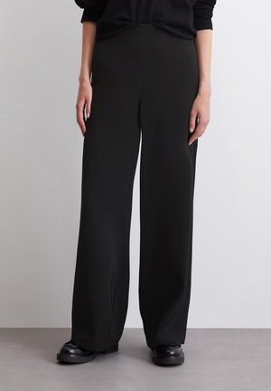 FLUENT PULL ON WIDE LEG LOOK - Housut - black