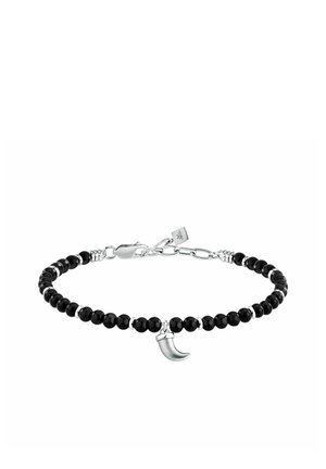 Bracciale con piccole perline nere, separatori in argento, chiusura a moschettone e ciondolo in argento a forma di artiglio sospeso al centro.