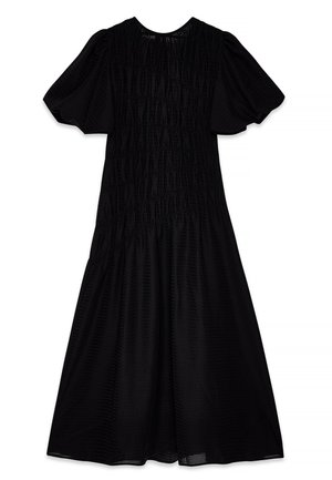 Robe noire midi en tissu texturé, avec des manches à volants et un corsage froncé qui s'évase en une jupe ample. Encolure lisse.
