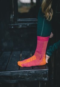 Danish Endurance HIKING LIGHT - Calcetines de deporte - fuchsia orange