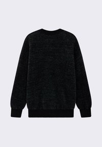 Schwarzer Pullover mit strukturiertem Strick, langen Ärmeln und rundem Halsausschnitt. Die Bündchen und der Saum sind gerippt, um einen engen Sitz zu garantieren.