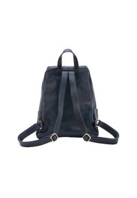 Marineblauwe leren rugzak met verstelbare riemen, rechthoekige vorm, bovenhandvat en gouden hardware accenten. Gladde textuur en minimalistisch ontwerp.