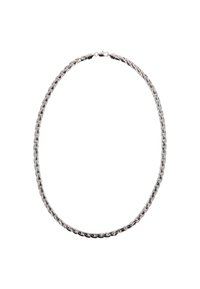 Ezüst színű fém lánc nyaklánc összefonódó l�áncszemekkel, sima felülettel és biztonságos csattal, a nyak körüli kényelmes illeszkedés érdekében tervezve.