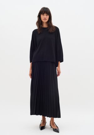 ILZE - Strickpullover - blacks