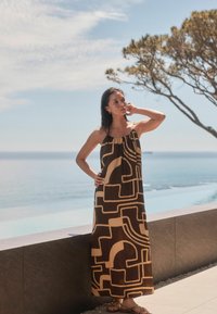 Next REGULAR FIT TEXTURED BEADED - Maxiklänning - brown cream print
