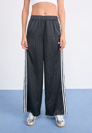 PANTS - Pantalon de survêtement - black