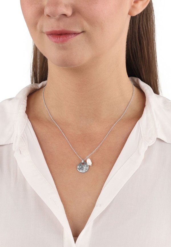 Halskette - silberfarben