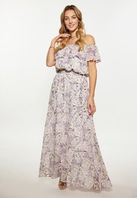 Off-the-shoulder maxi jurk in lichtlavendel met bloemenpatronen, gerimpelde halslijn en een getailleerde taille, met een vloeiende stof en een enkel-lange zoom.