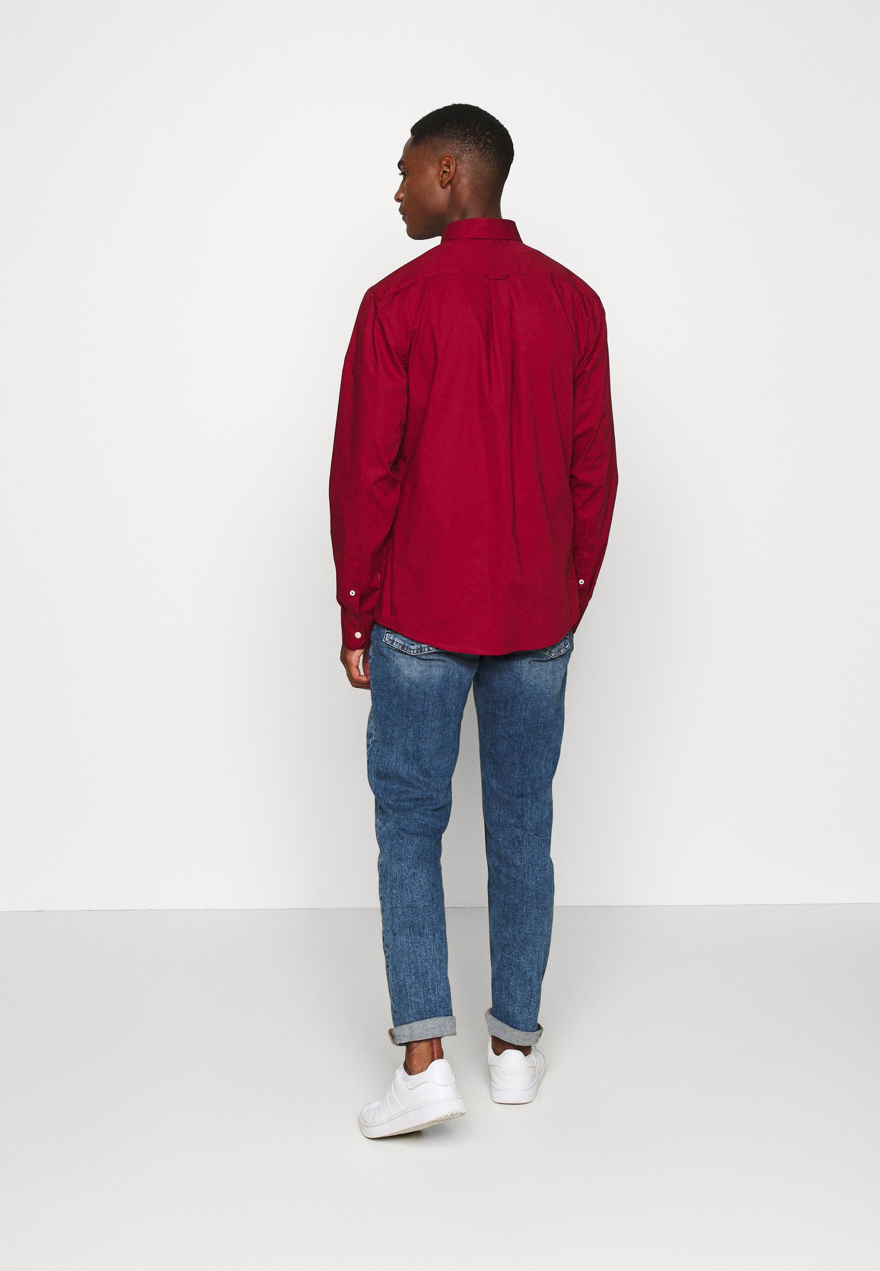 IZOD POPLIN SOLID Finskjorte merlot Zalando.no IZOD POPLIN SOLID - Finskjorte - merlot