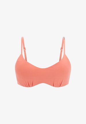 Haut de bikini corail en tissu lisse. Présente des bretelles réglables et un détail froncé au centre pour plus de forme.