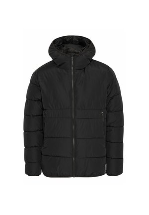 Giubbotto piumino nero con cappuccio, zip frontale, tasche laterali e texture trapuntata con pannelli cuciti per isolamento.