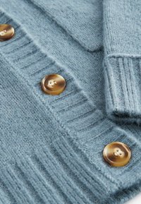 Next POCKET - Vesta na kopčanje - blue chambray