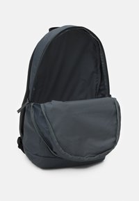 Nike Sportswear UNISEX - Mochila - iron grey/black