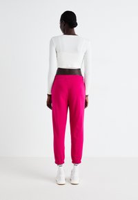 GAP HERITAGE JOGGER - Træningsbukser - bright beet