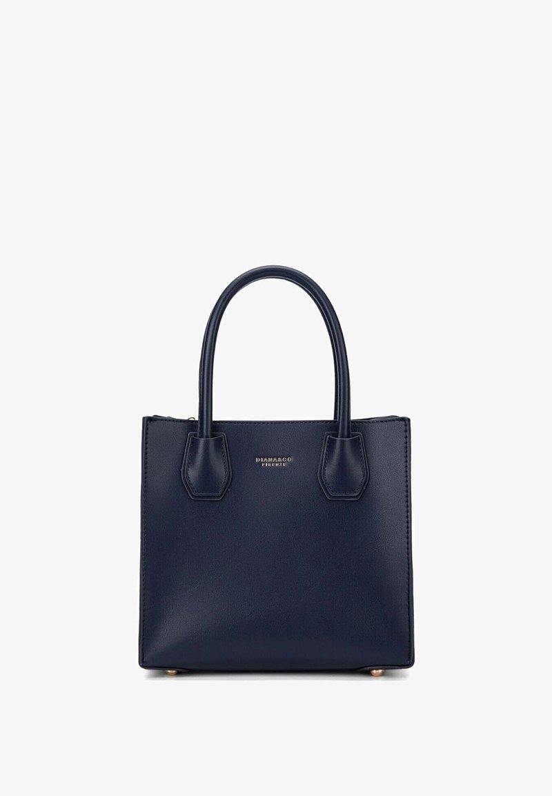 Sac fourre-tout en cuir marine avec un design structuré, des poignées supérieures doubles et un accent logo doré. Il présente une texture lisse et une forme rectangulaire.