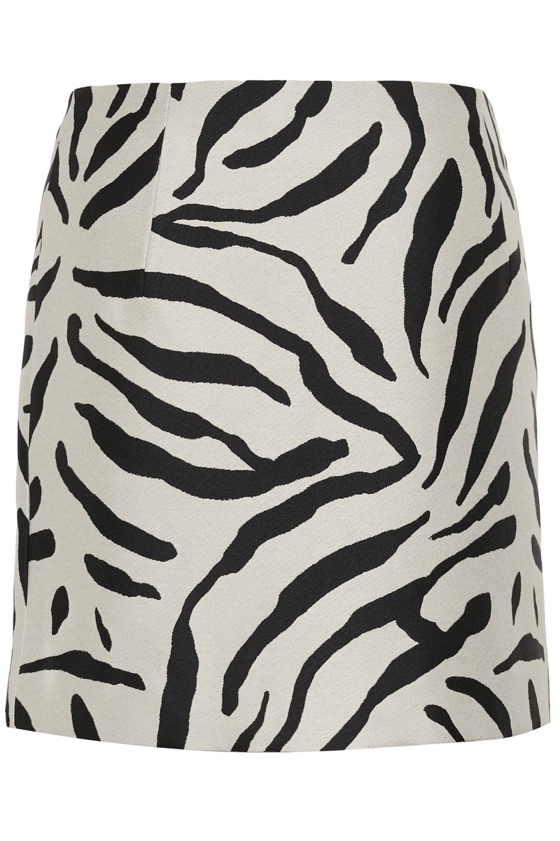 Mini-jupe taille haute avec motif zèbre noir et blanc, coupe droite, sans fermetures visibles ni ornements.