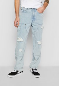 Karl Kani - OG HEAVY DISTRESSED CARPENTER - Straight leg jeans - bleached blue Miniatuurafbeelding 1