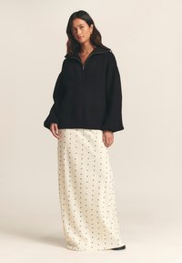 ST MRLO ALEX KNIT - Džemperis - black