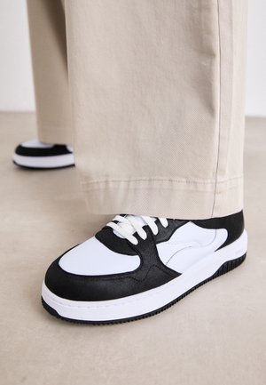 Baskets basses - white